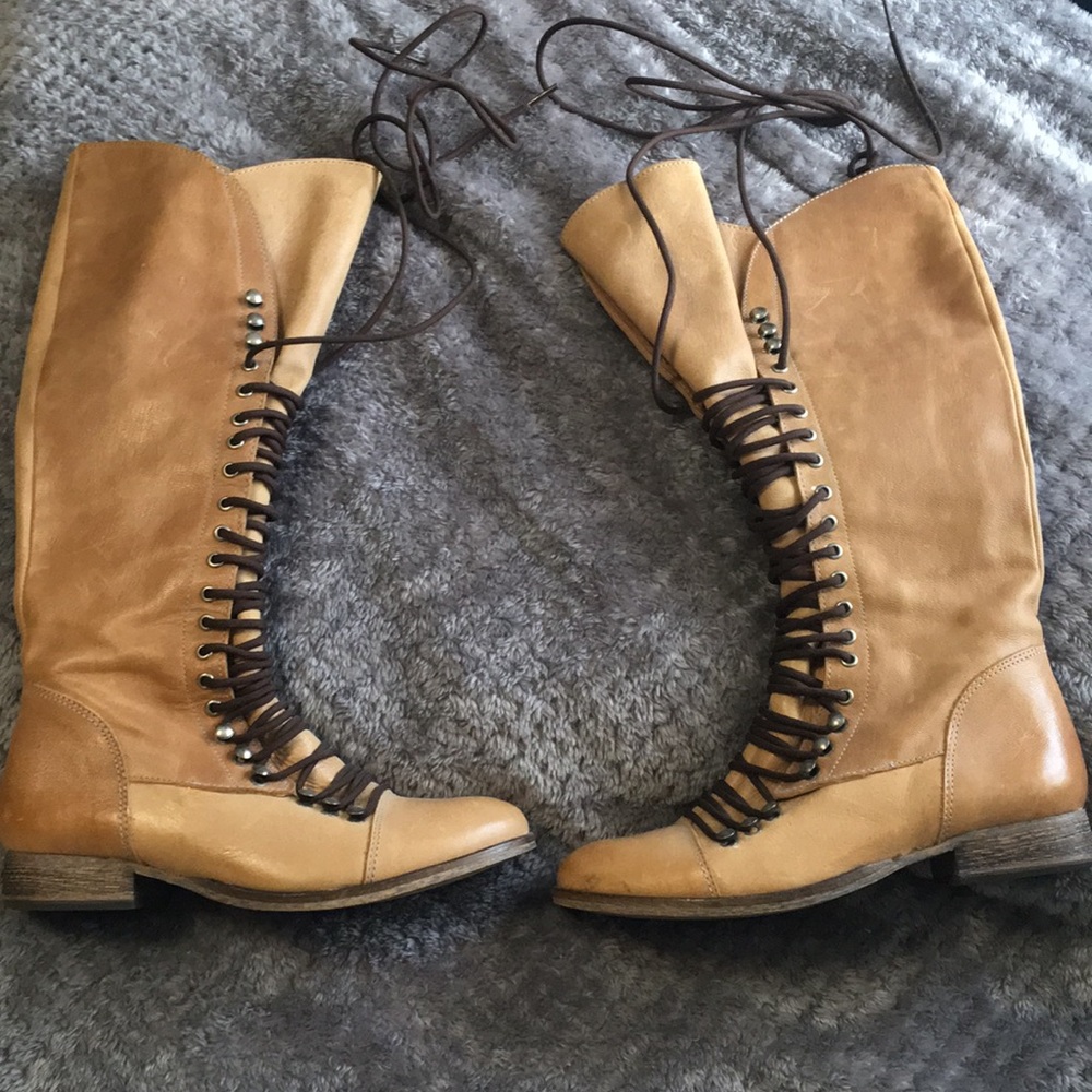 Steve Madden Size 6 Lace Up Boots